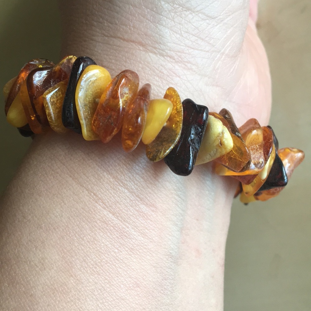 Amber Bracelet - Picture 2 of 3